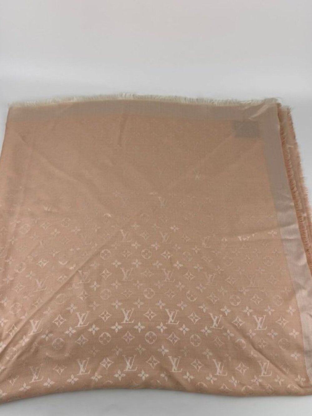 Louis Vuitton Shawl Monogram Pink Silk Wool Vintage Scarf - Picture 3 of 10